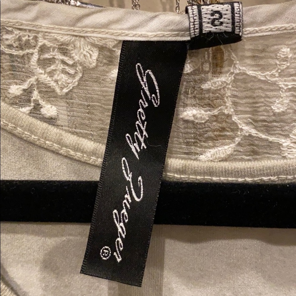 Embroidered Blouse - Picture 3 of 3